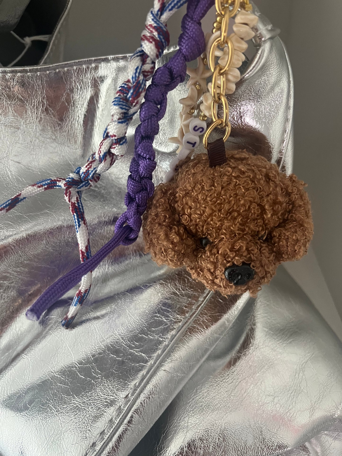 Pendant for bag - dog head - brown