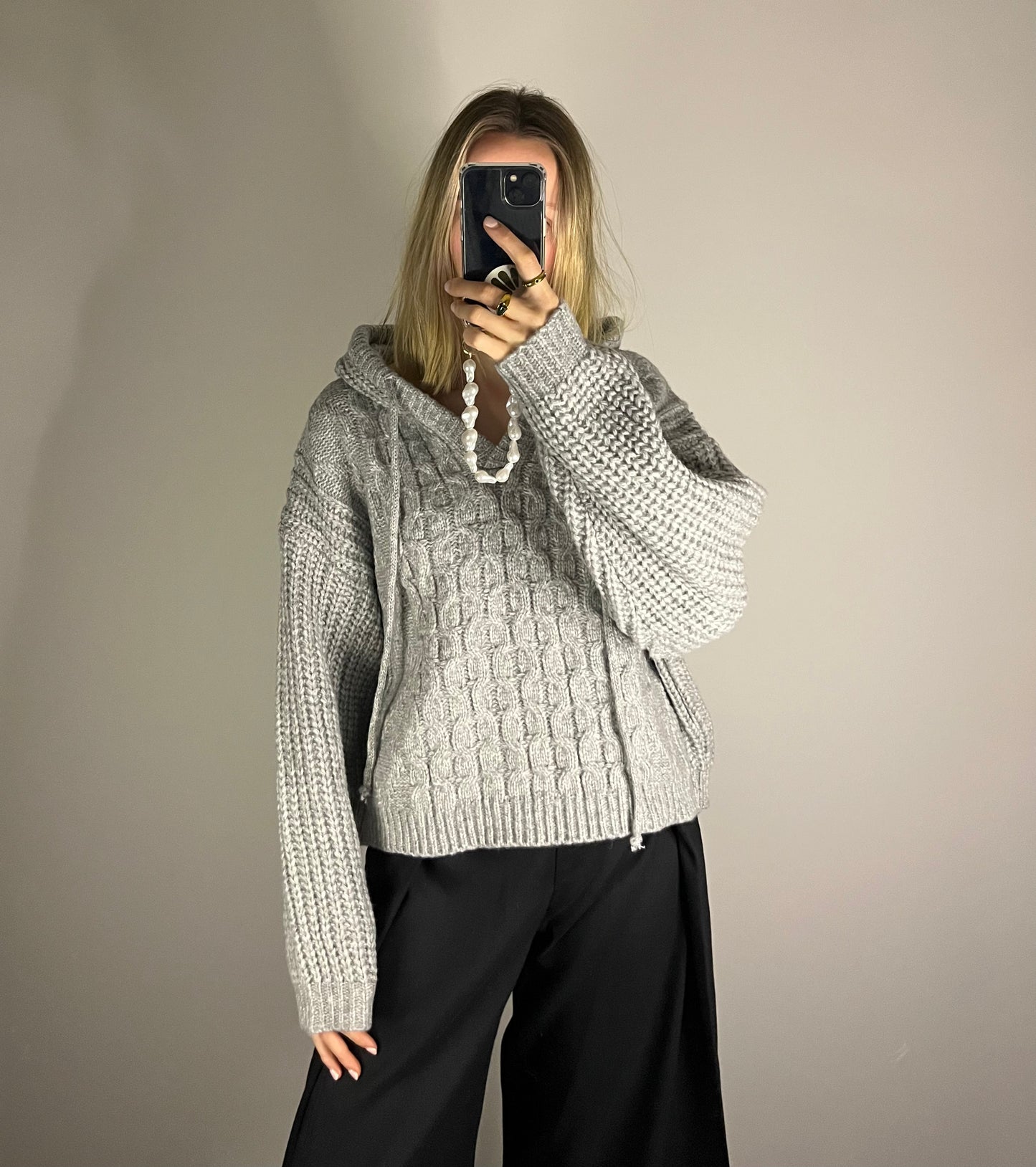 Bella hoodie knitwear