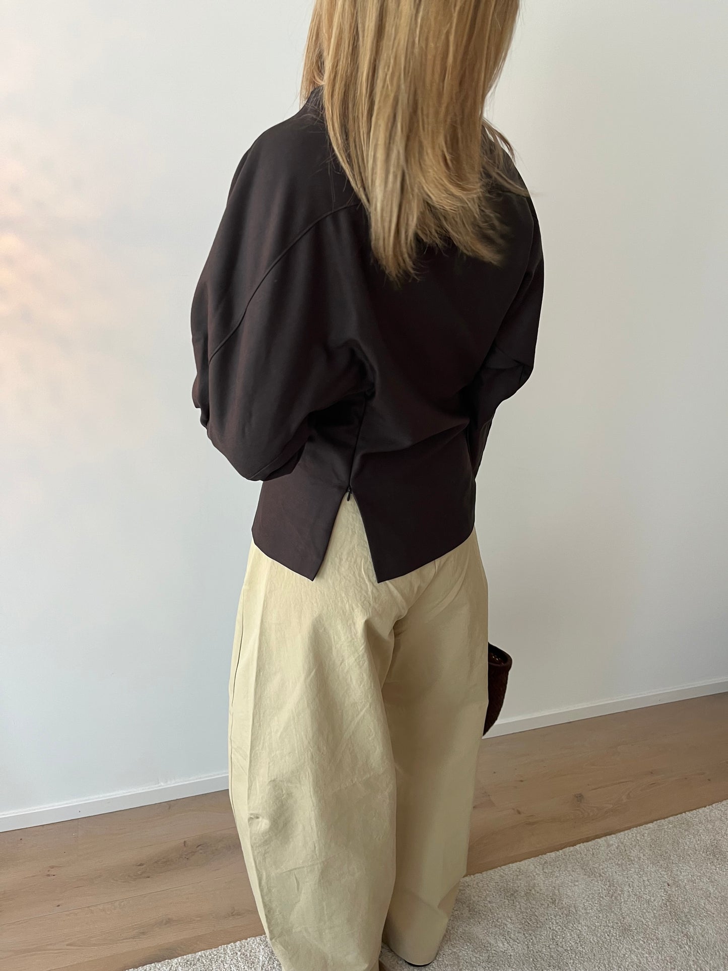 Race asymmetric blouse