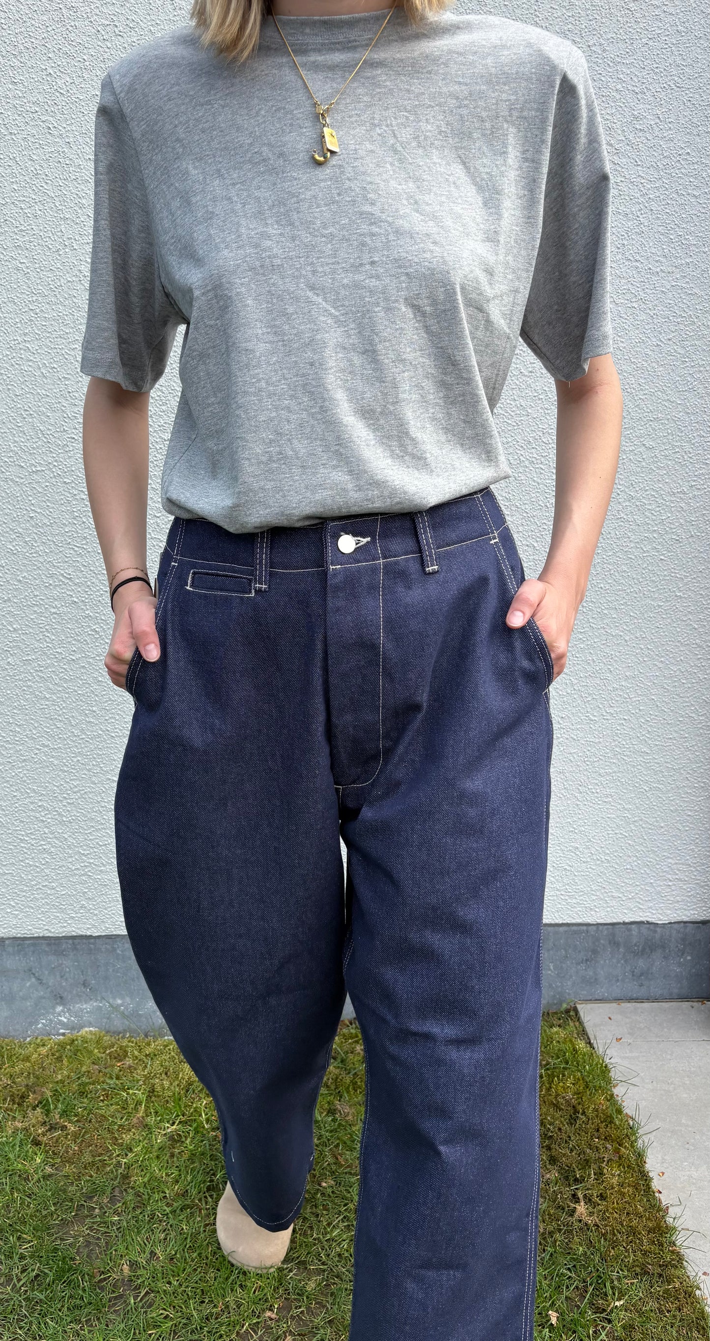 Stitched detail wide jeans