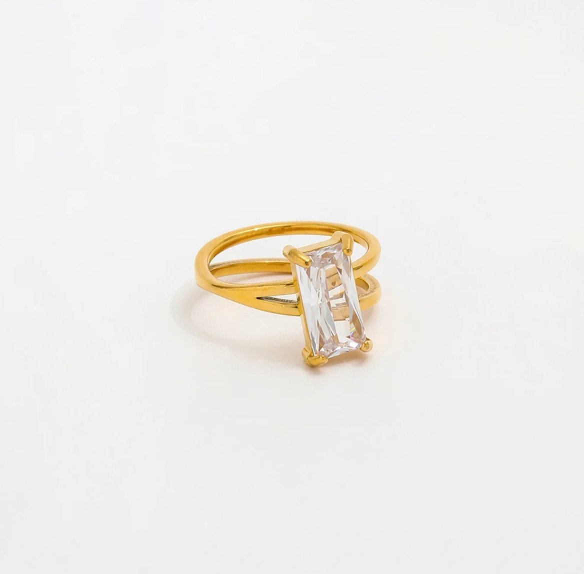 Verena ring